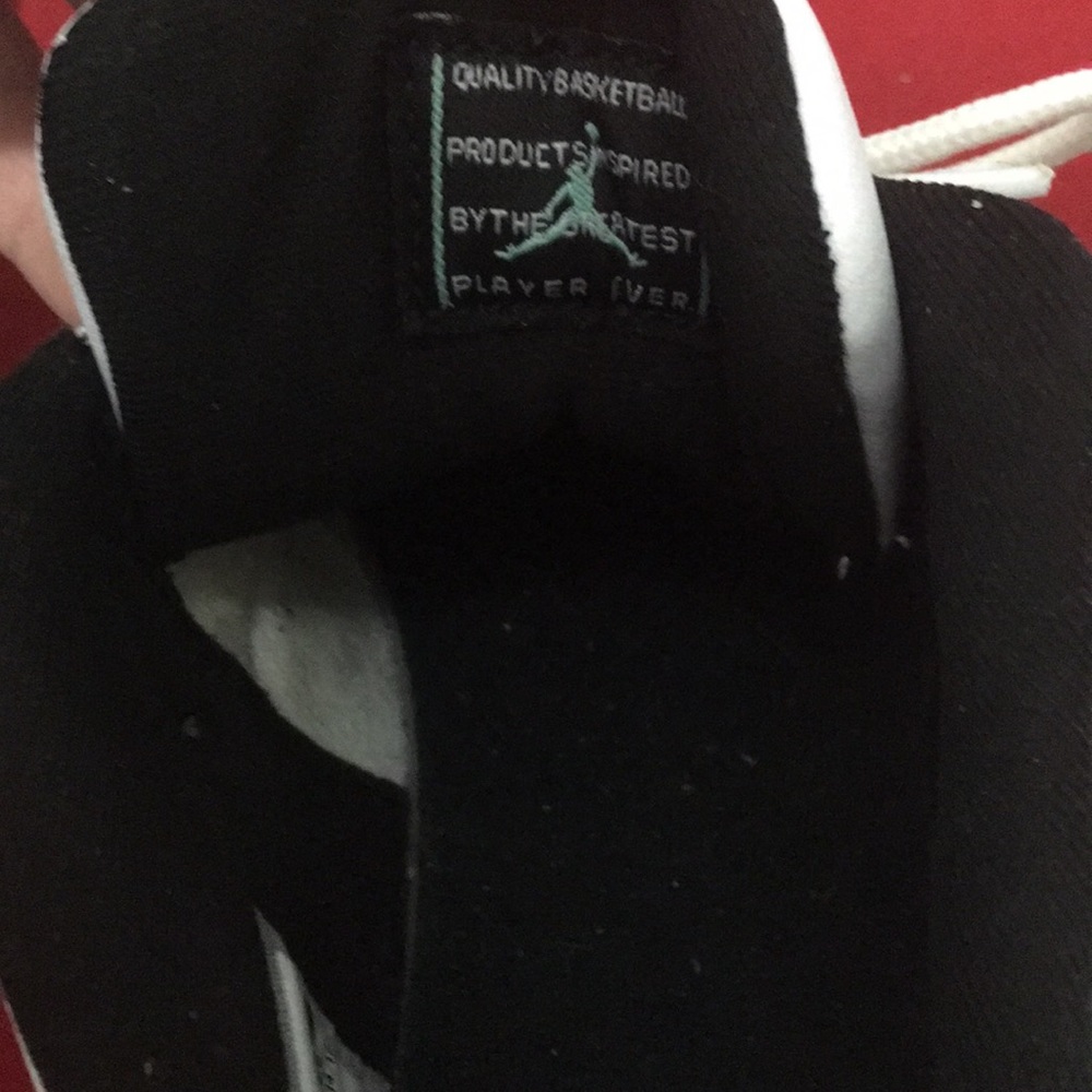 Jordan 11s - Picture 3 of 4